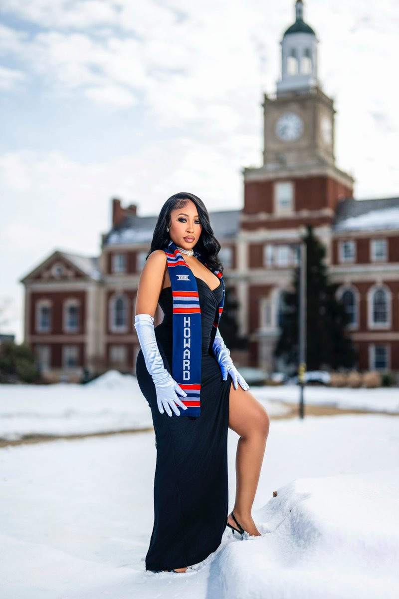 kenneluvv's tweet photo. One degree Colder๐โ๏ธ #hbcugrad #howardgrad https://t.co/rJqcFitY5E