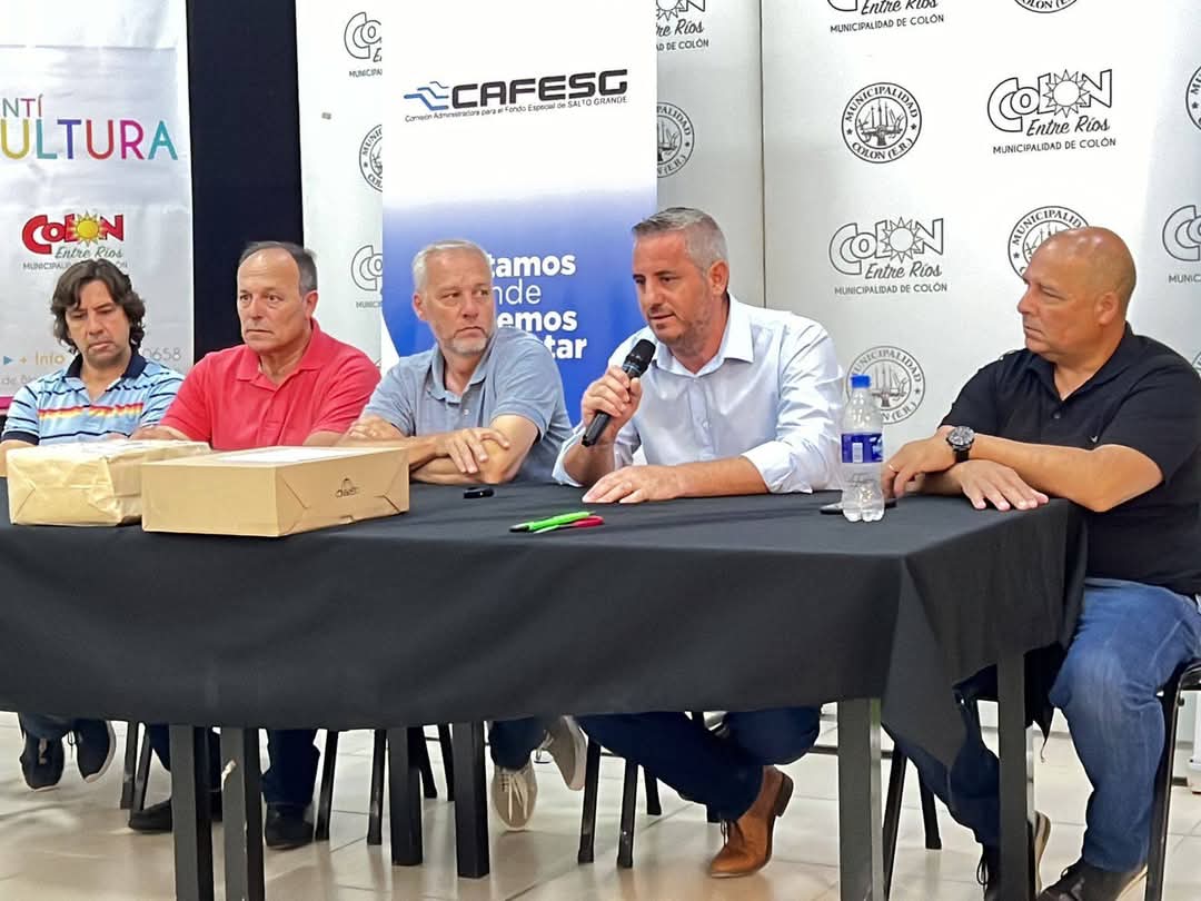 MauroGodein's tweet photo. Se licitó la obra para renovar la sala de hombres del Hospital San Benjamín, actualmente clausurada. Con una inversión de más de 136 millones de pesos, se reemplazarán la cubierta y el cielorraso, mejorando las condiciones para brindar una atención de calidad. https://t.co/7R8ZOamYqH