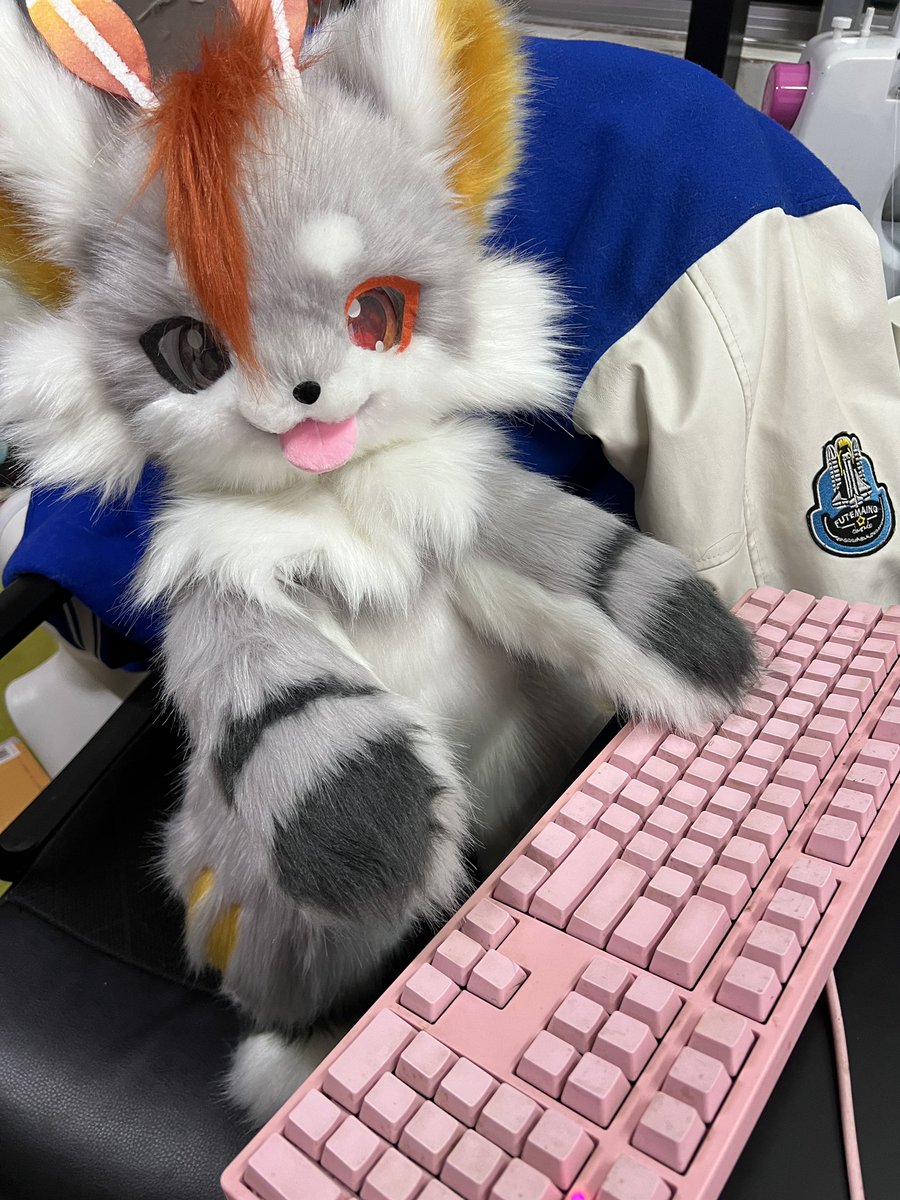 兽偶委托展示
设主：小野马

#兽偶 #Furry #furrysuit #兽设 #福瑞 #兽圈