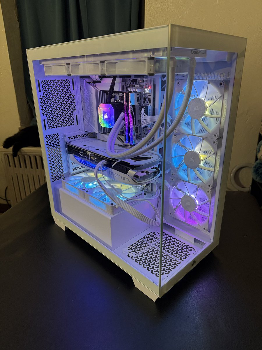 Danni 🌸✨ tweet media