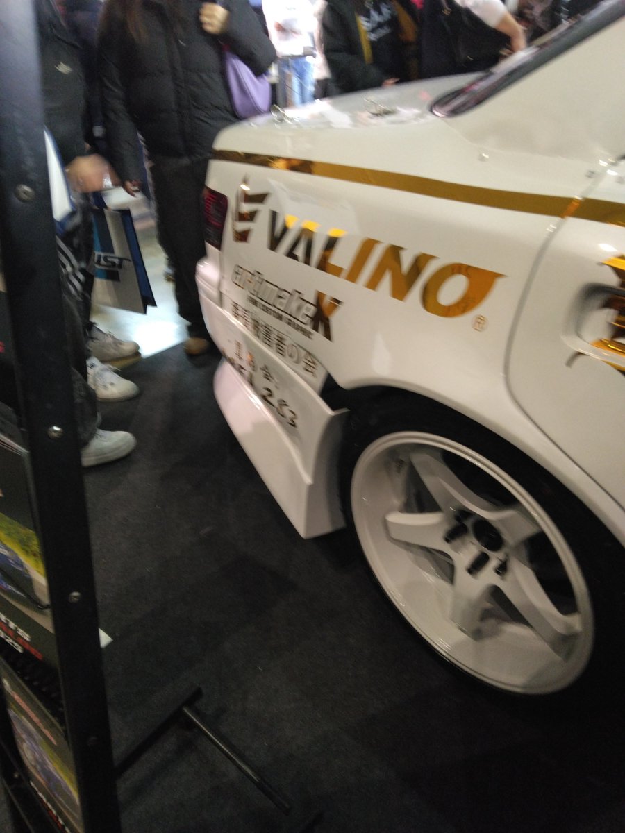 URASやら油浦桃さんの実車が
置いてあって間近で見ることが
出来て良かったと思いました❗️
#油浦桃
#URAS 
#オートサロン