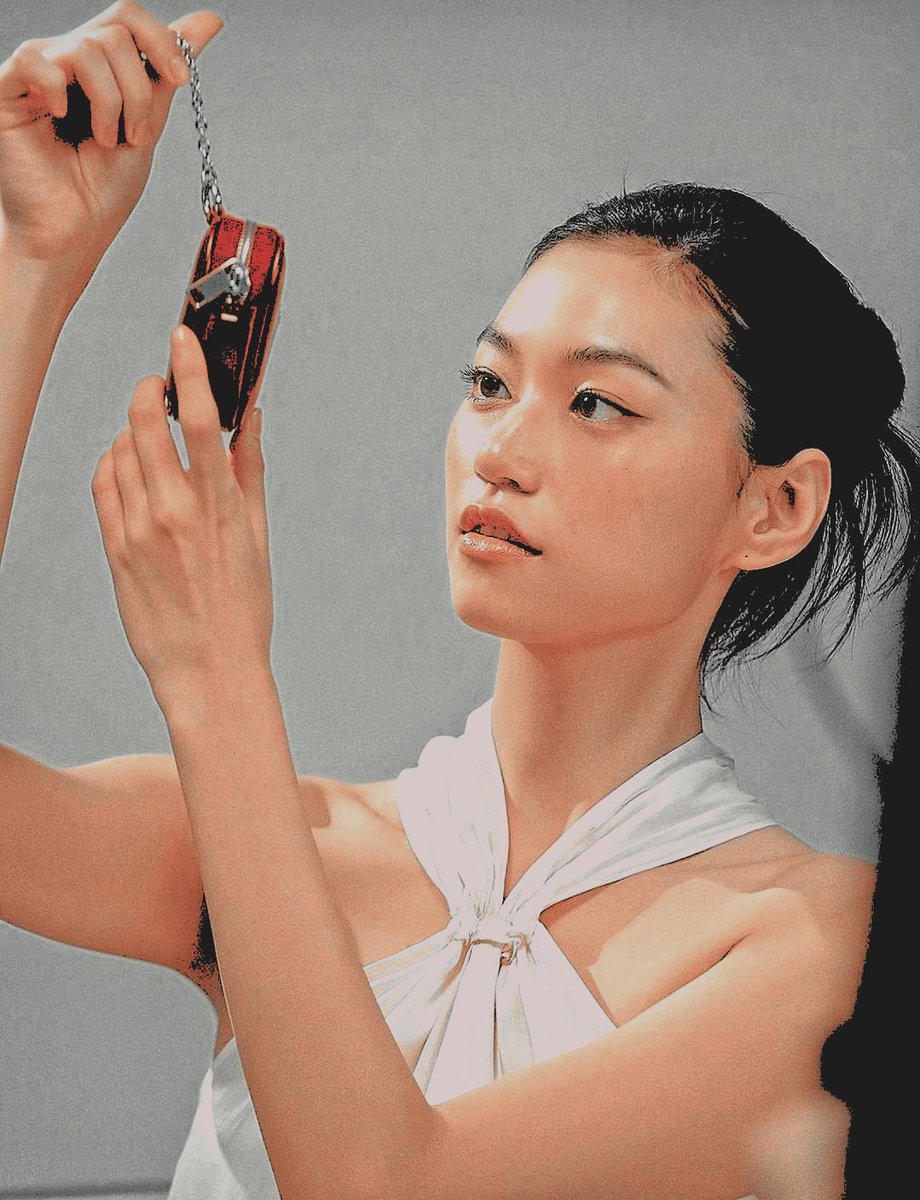 CHLOE .ᐟ tweet media