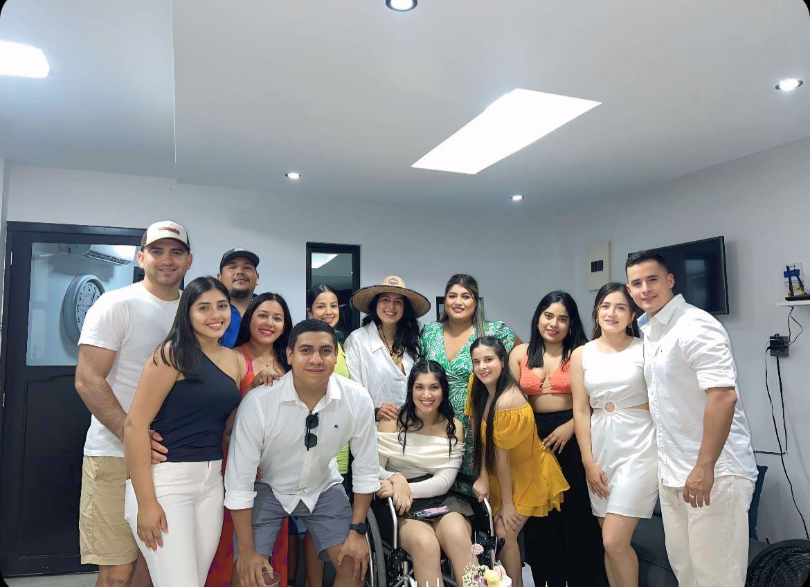 davidvezam's tweet photo. Buen inicio de año ❤️ https://t.co/b0xxvr8Im8