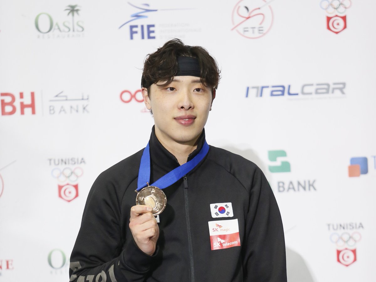 FIE_fencing's tweet photo. The 24/25 Tunis Men’s Sabre Grand Prix podium 🤺🇹🇳
🥇 Sangwon Park (KOR)
🥈 Sébastien Patrice (FRA)
🥉 Fares Ferjani (TUN)
🥉 Pavel Graudyn (AIN)

Congratulations to all the medalists!👏👏

📸 Hamza Barhoumi

#fencing #escrime #esgrima #FIE #FencingWorldCup #Tunis #Tunisia https://t.co/qsFUYfmvXa