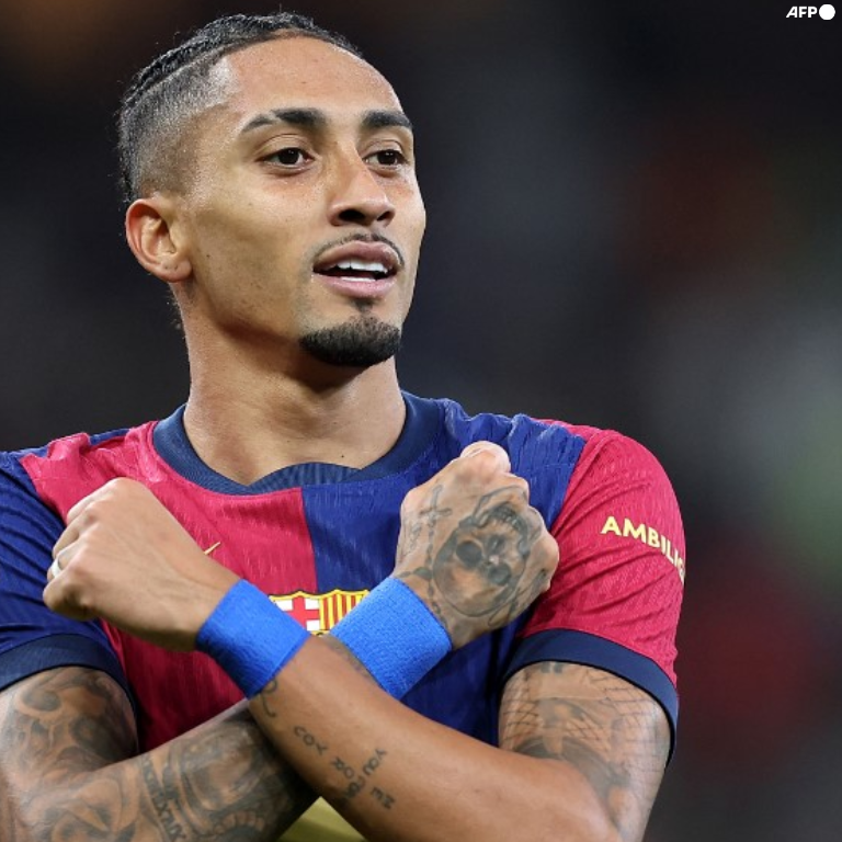 InvictosSomos's tweet photo. Si eres aficionado del FC Barcelona y eras de los que pedía su salida del club, ésta es la publicación para que le ofrezcas una DISCULPA a Raphinha. Es de sabios rectificar y aceptar públicamente tu error.