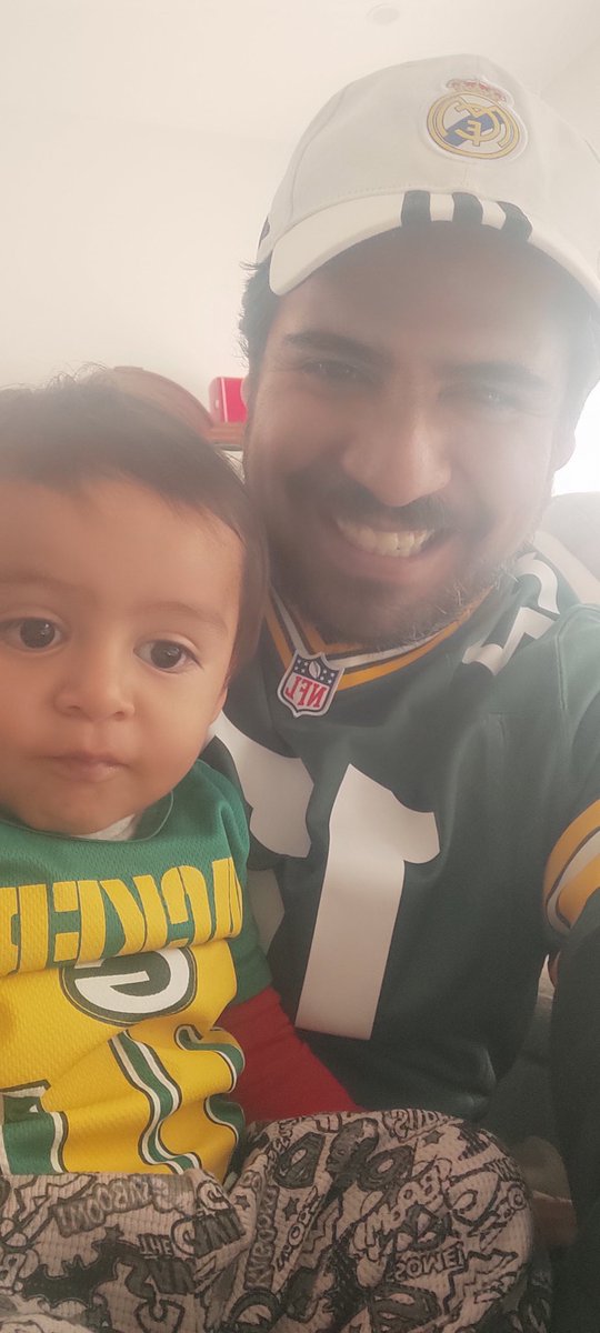 SamboraRayo's tweet photo. Bueno, la última carta del día, la más cañona... ARRIBA EL ANIMO ABUELITA! 

#GoPackGo 

#NFLEnTelevisa 
@ValMarinR https://t.co/0Ckz0Mk0ex
