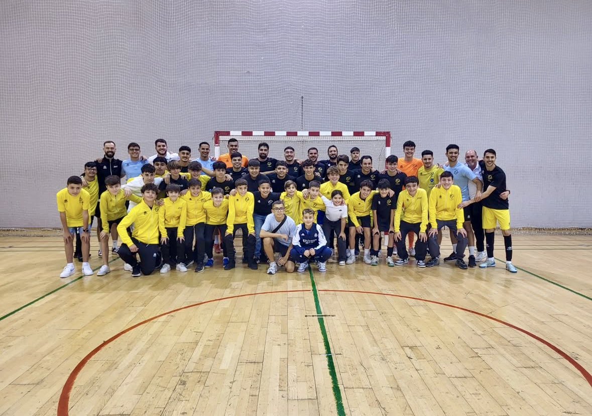 charlyjcr's tweet photo. J15 (Félix Santana)
Malta'97 3-8 Gran Canaria
Justa derrota contra un rival que fue mejor. Orgulloso del equipo y de vivir noches así en nuestra casa💛💙

#VamosMalta https://t.co/0gOzccRmw0