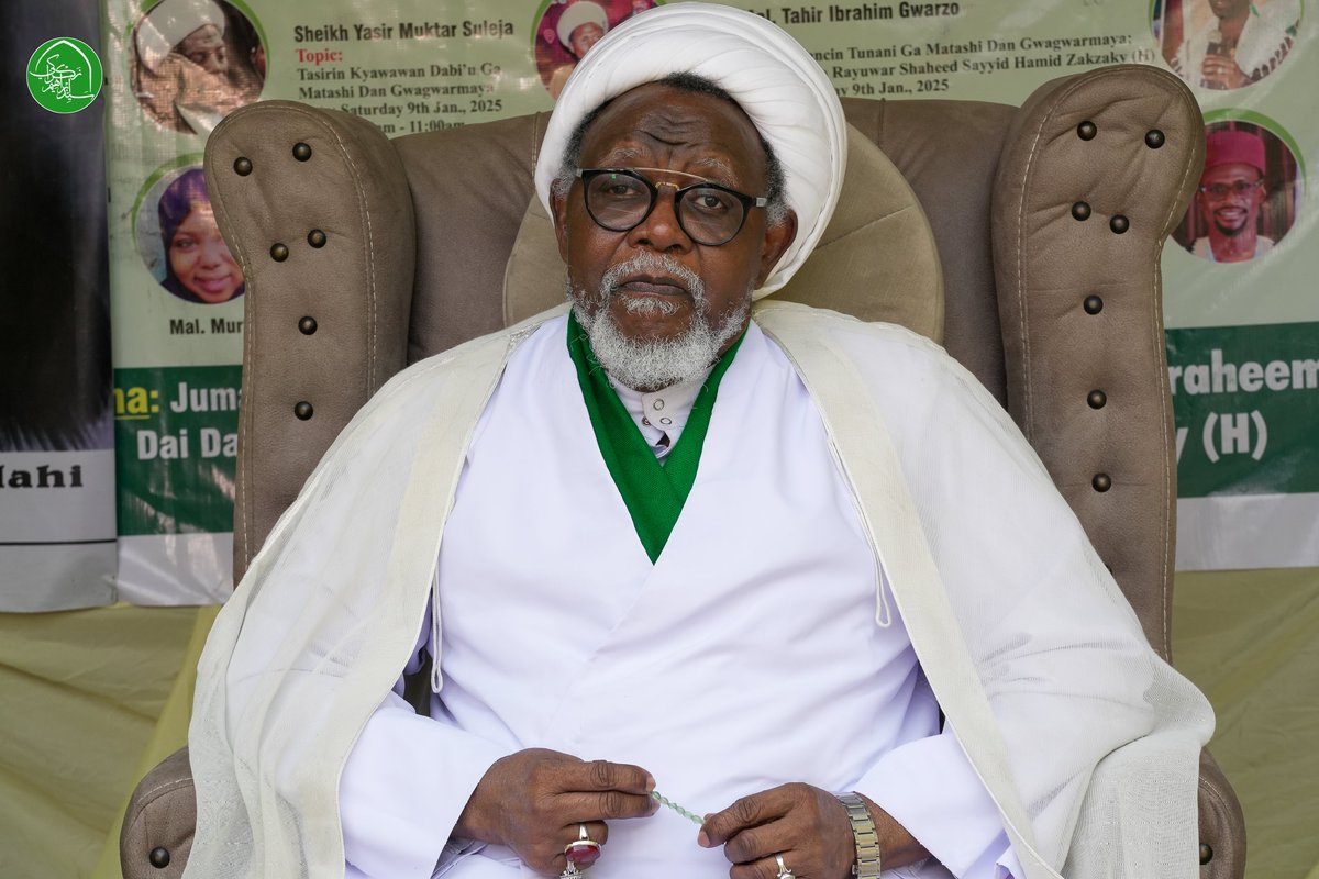 SZakzakyOffice's tweet photo. Leader Sheikh Ibraheem Zakzaky (H) delivered a closing remark to mark the end of the seminar organised by the Youth Forum of the Islamic Movement. The seminar is one of the annual programs held by the forum to celebrate the birthday of Amir al-Mu'minin Ali (AS) in Abuja.

In his remarks, the leader outlined the responsibilities of believing youth, emphasizing their duties toward Allah, themselves, their parents, and the community as a whole. He also encouraged them to make good use of their age by dedicating their efforts to serving Allah.

The programme featured various activities, including lectures, night vigils, and eulogy recitations. After the event, the forum presented an award to the leader.

12/Rajab/1446
12/January/2025