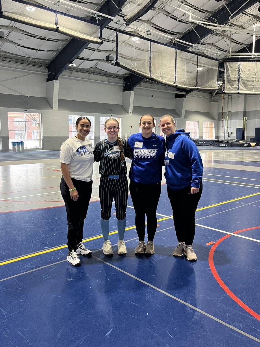 kscholl2026's tweet photo. Thanks @CWRU_Softball for hosting such a great camp today! Always fun to play softball and learn more about the game! https://t.co/jrqf4qH1c2