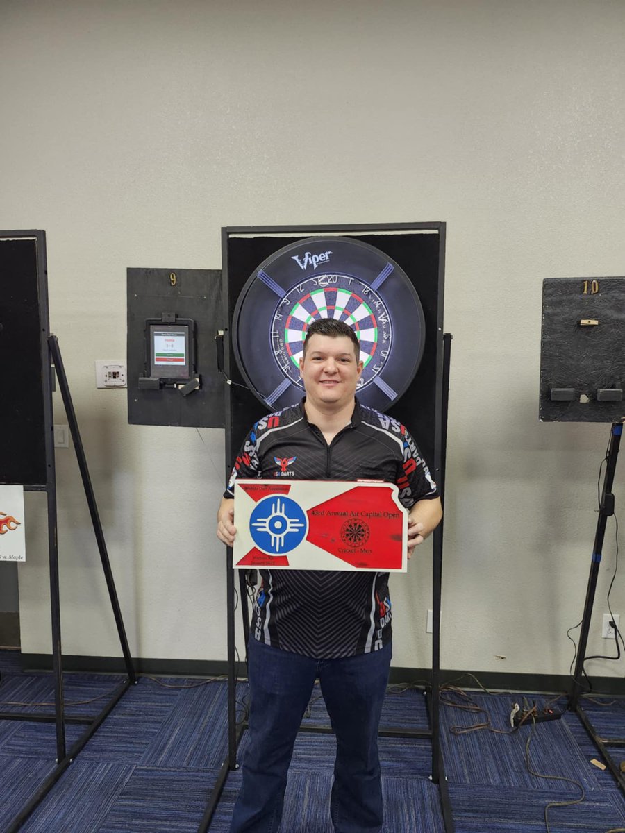 wstuart180's tweet photo. 3 years - 6 wins 💪🎯

Happy to go 2 for 2 today at the 43rd Annual Air Capital Open picking up wins in Doubles 501 and Singles cricket! 

🎯 Get your set of WINNING Colonial Alpha darts here ➡️ https://t.co/zfEl6ltvLY https://t.co/1kPJLjoYSL