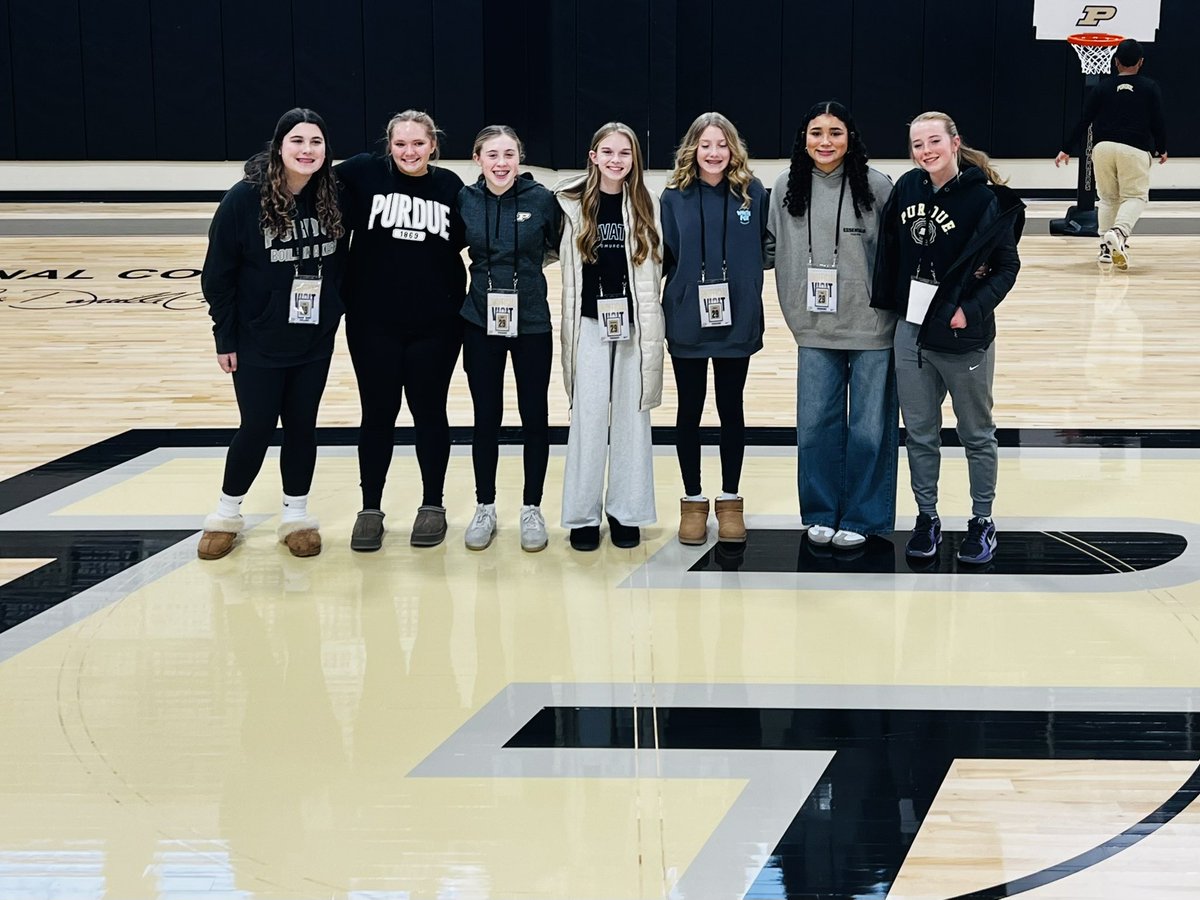 IBC14UJr3SSB's tweet image. We had an Amazing Visit for Youth Day! @PurdueSports @IBCWBB Thank U @newerabasketbal &amp;amp; @PurdueWBB for allowing our girls to experience what it takes to be a Boilermaker 💛🖤 
We see the vision! #KeepStackingClasses 🚂💨 #BoilerUp @katiegearlds4 @AlexGuyton @kkomara3