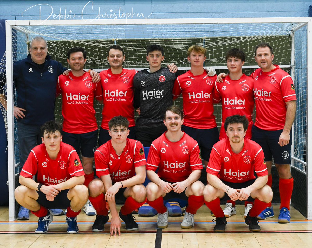 OxtedHC's tweet photo. And that’s a wrap!

An awesome couple of weekends for the club as our men’s 1’s secure promotion to the @EnglandHockey indoor premiership #super6’s for next season.

A fantastic effort from the team and travelling supporters. https://t.co/bTiNCekBzf