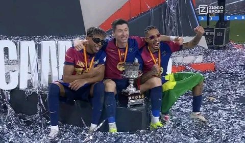 ClientDem58913's tweet image. The front three were superb today 💯💫🕳️❤️❤️