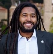 Obrim fil amb les grans gestes a twitter del rastafari d'Aliança: Catalana Anthony Corey Sànchez Alberto. 
👇