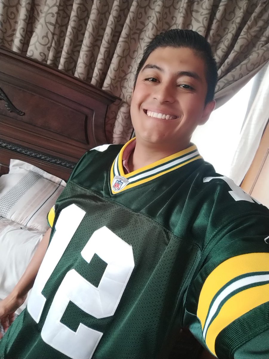 IsaacNeri15's tweet photo. #NFLEnTelevisa 
TEXCOCO CON PACKERS https://t.co/EKEJJzsf8F