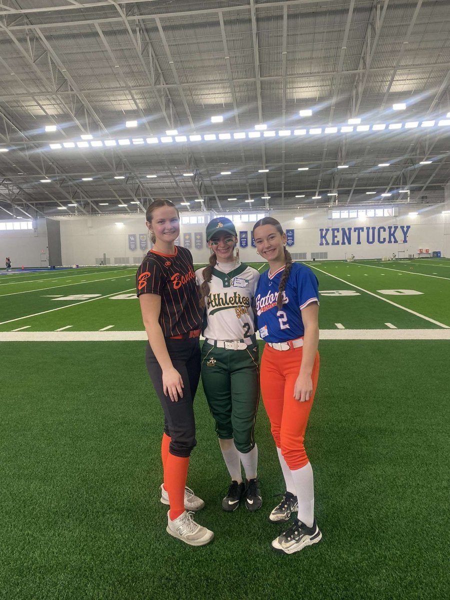 Thank you so much <a href="/UKsoftball/">Kentucky Softball</a> for hosting a great camp! I love learning from the best! Go Cats!! 💙 <a href="/UKCoachHimes/">Kristine Himes</a> <a href="/UKCoachLawson/">Rachel Lawson</a> <a href="/BrittCerv14/">Brittany Cervantes</a> <a href="/GatorsKetelhut/">Gators Premier Ketelhut 🐊🥎</a> <a href="/cmu34/">Eddy Ketelhut</a> <a href="/HelloKira2/">Kira Bailey - 2027</a>