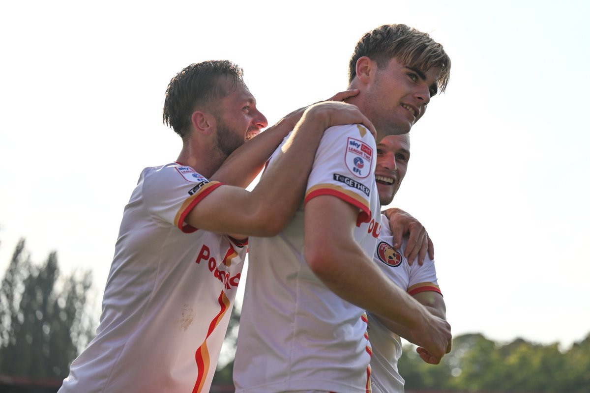 WFCOfficial's tweet photo. 𝘋𝘰𝘯'𝘵 𝘤𝘳𝘺 𝘣𝘦𝘤𝘢𝘶𝘴𝘦 𝘪𝘵'𝘴 𝘰𝘷𝘦𝘳, 𝘴𝘮𝘪𝘭𝘦 𝘣𝘦𝘤𝘢𝘶𝘴𝘦 𝘪𝘵 𝘩𝘢𝘱𝘱𝘦𝘯𝘦𝘥 🥹

All the best Lowey - thank you for everything! 🤝❤️ https://t.co/ZjrevdnOeW