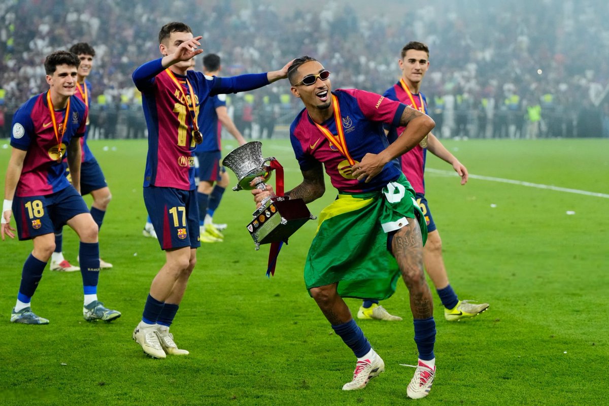Forca_Fcb's tweet photo. 🏆🇧🇷 https://t.co/TRFFKmk1Pz