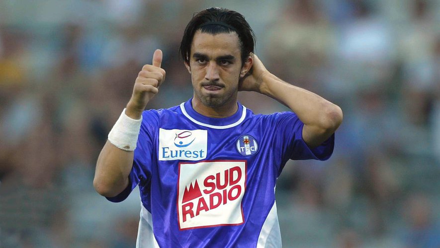 📊Le <a href="/ToulouseFC/">Toulouse FC</a> va affronter Laval pour la première fois depuis le 4 avril 2003 (victoire 2-1, grâce à un doublé de <a href="/lissangel9/">cedric faure</a>).

Soit la fin d'une attente de 21 ans, 9 mois et 11 jours.

#TFCLMFC