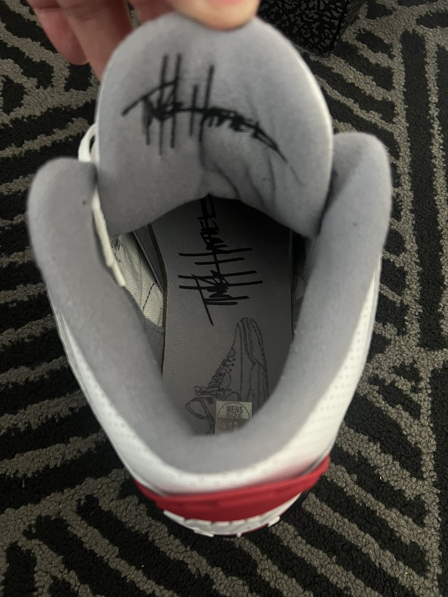 The_BigHomie's tweet photo. Decided To #UnDeadStock These Today, No Particular Reason… Given They Been Sittin on Ice 7-8 Yrs… Don’t See Too Often… #Jordan3 #TinkerHatfield #SneakerHead https://t.co/JwzMqKaeyv