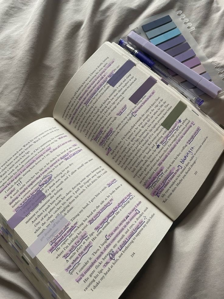 myshoessss's tweet image. lidos em 2025 📓✧˖°.

     — a thread

“um leitor vive mil vidas antes de morrer. o homem que nunca lê vive apenas uma.”