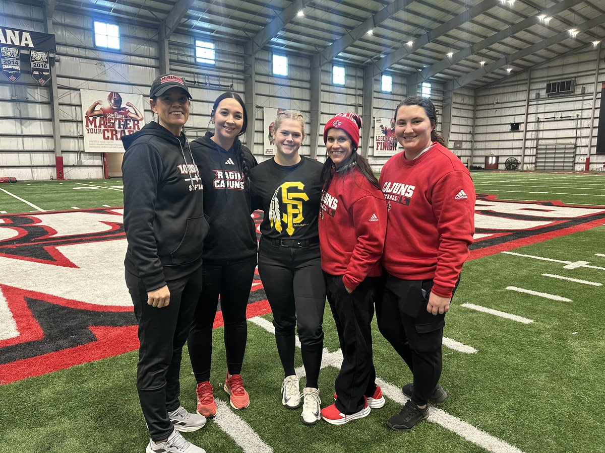 No better way to spend a Saturday than at the Ragin’ Cajuns’ softball camp. Thank you for the invite - learned a lot and loved the positive atmosphere. @louisiana.sb @lacyprejean @srl21 @shelbi_sunseri <a href="/alyhab/">hawa</a> #AveryWilliams54  #softball2027grad  #2027grad