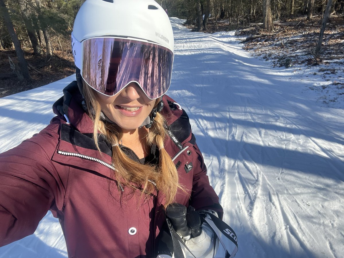 Ashley Baylor tweet media