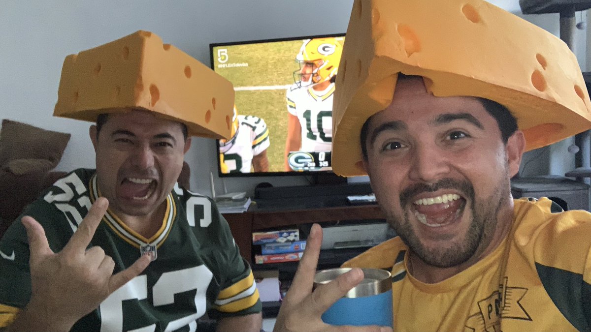kirbysonline's tweet photo. #NFLEnTelevisa #GoPackers https://t.co/NUdMHVZv5q