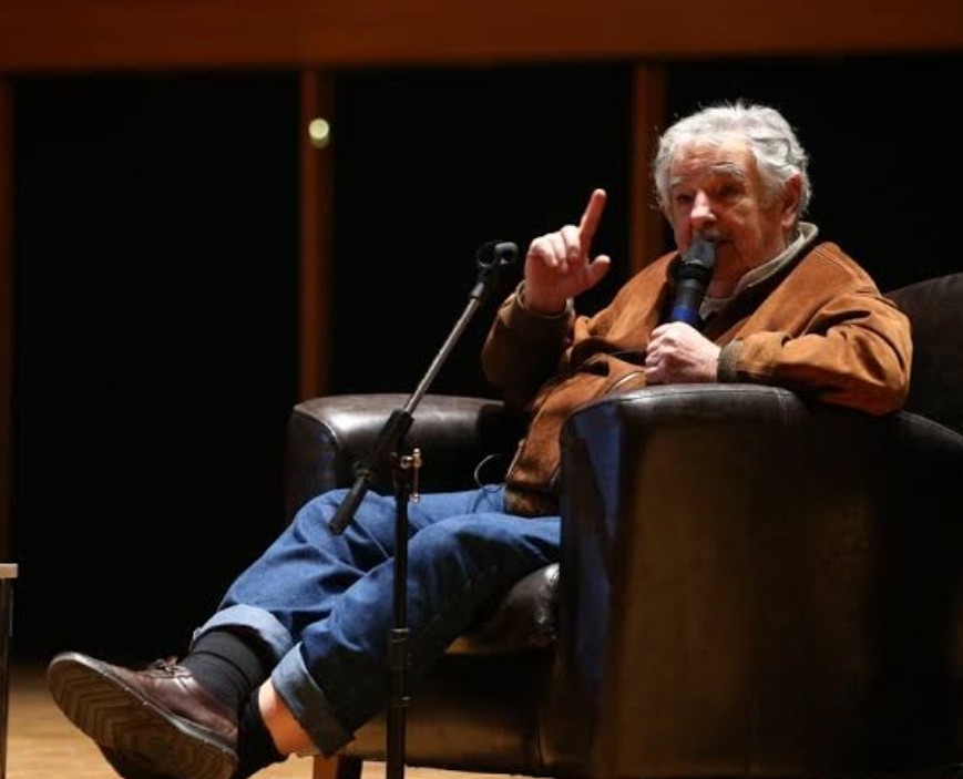 "Yenilebilirsin. Hayat gibi çetrefilli bir düşmanı kim mağlup etmiş ki? Ama hayat macerana bir anlam kazandırmalısın."