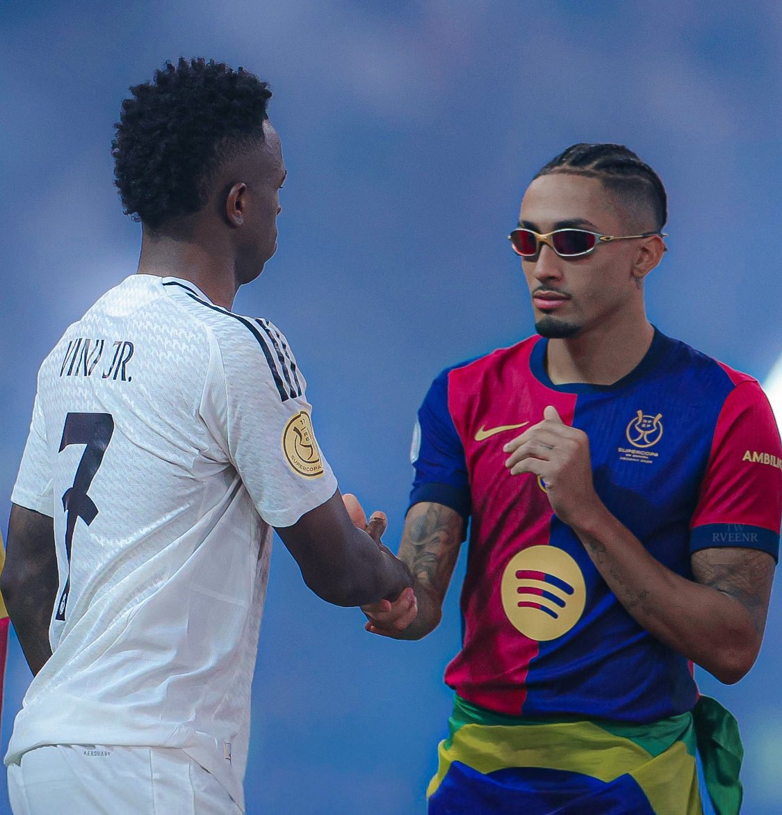 Sorry, ini terlalu dingin Raphaa 🤝😎🥶🥶