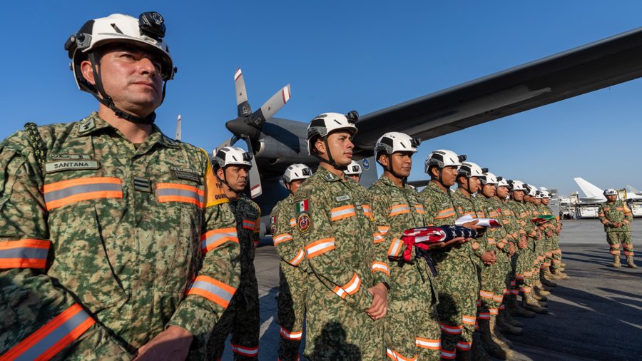 Mexico sends their best people. Mexican firefighters arrive in Los Angeles.
