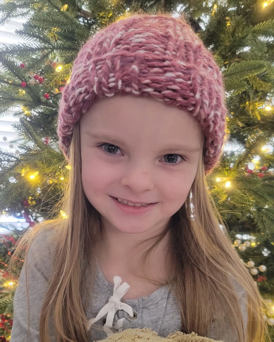 Hatsgiving_org's tweet photo. Your donations make a difference.
This is Katelyn. She was born with a rare condition that comes with lots of surgeries, procedures and doctor's appointments. https://t.co/2rHW1NrWHe