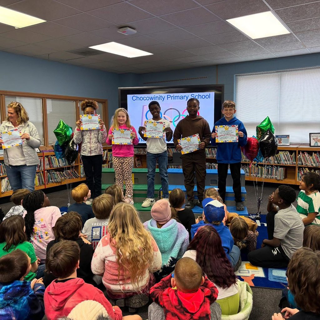 ChocoPrimary's tweet photo. Our 4th grade teachers challenged students to read more chapter books last semester to promote reading stamina! They hosted a ceremony to celebrate the top readers for the challenge! 1st-Caleb Jones, 2nd-Clayton Harding, and 3rd-Dawn Walker! We are so PROUD of all our scholars! https://t.co/c27nEYAqOP