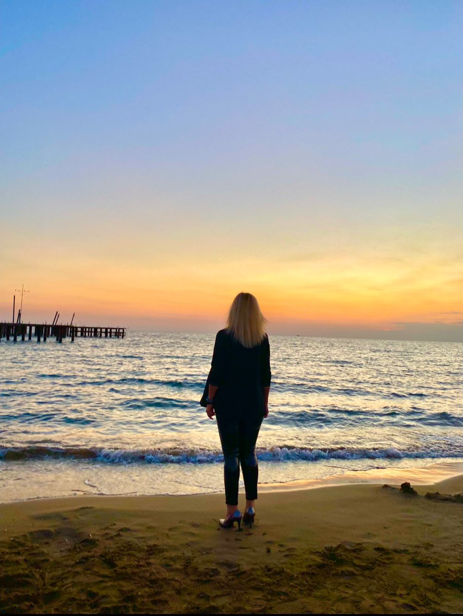 Bazen kısa bir anda çok uzun kalırsın…