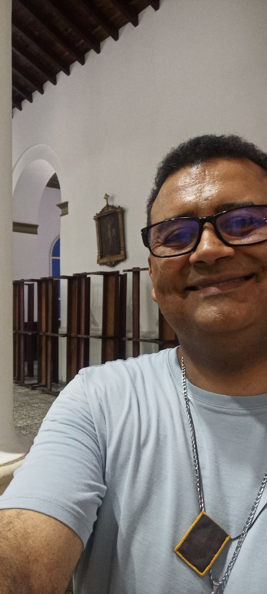 Padre Jesús Lárez tweet media