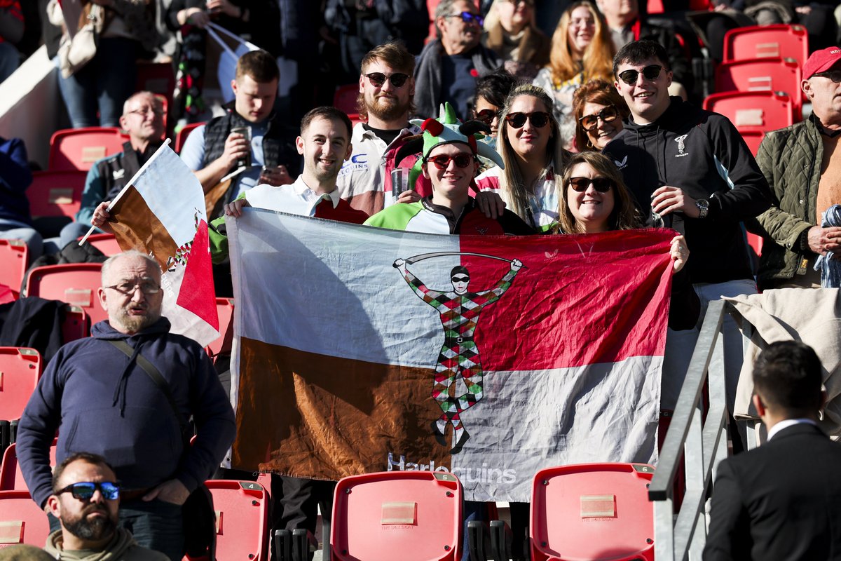 Harlequins's tweet photo. 💘 Lucky to have you 

#COYQ https://t.co/7tAMtjrqxJ