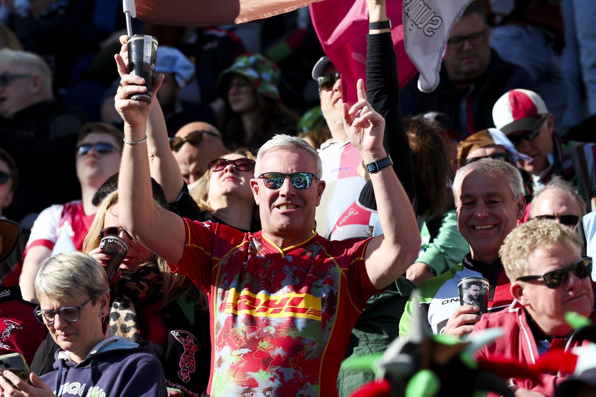 Harlequins's tweet photo. 💘 Lucky to have you 

#COYQ https://t.co/7tAMtjrqxJ