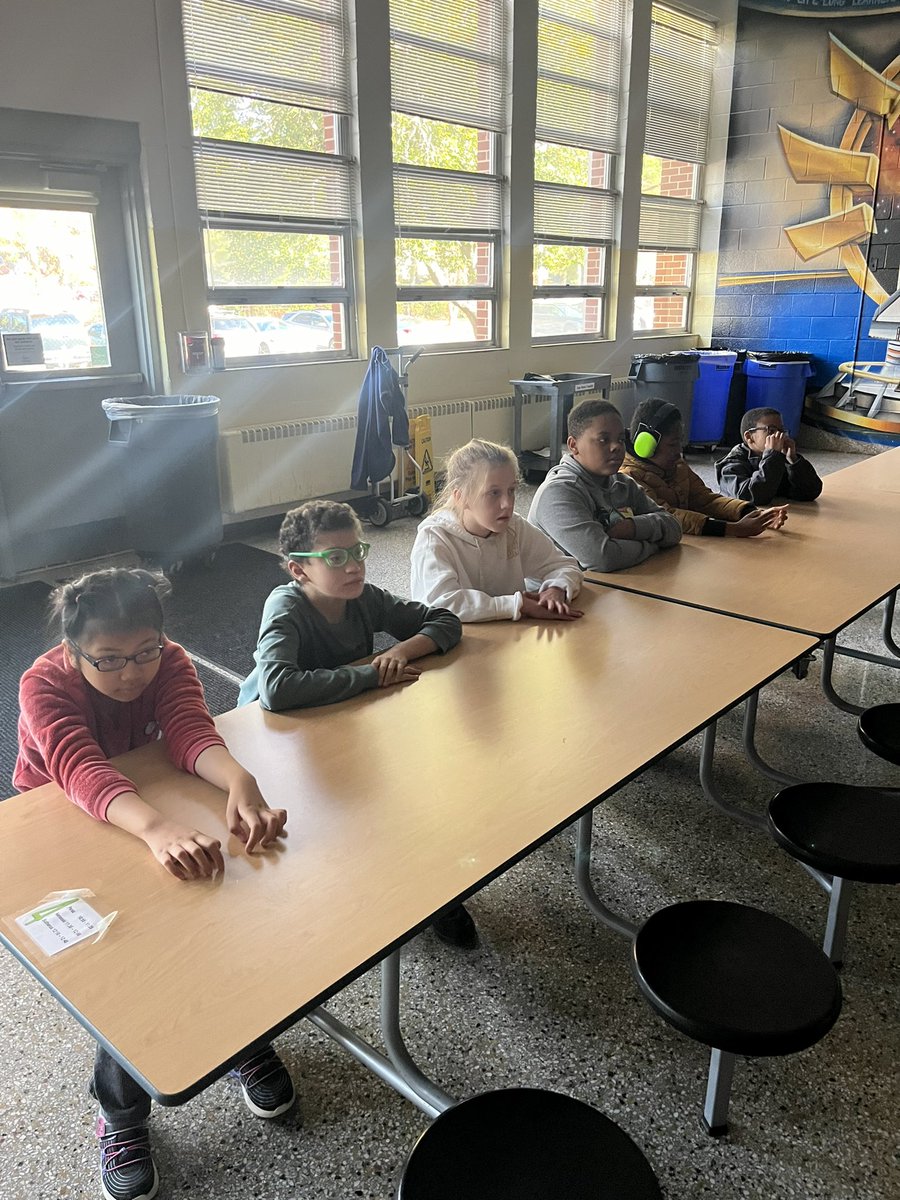 AstrosAAF's tweet photo. We sure had a festive holiday season! My daughter’s DLI 4th grade class visited our class for a Puerto Rican #Parranda (like Christmas caroling)! We also got to watch some of our peers in their Winter Musical! #teamAAF #specialeducation @AlantonAstros @SeeDotWilson https://t.co/Zrk1lvmI7U