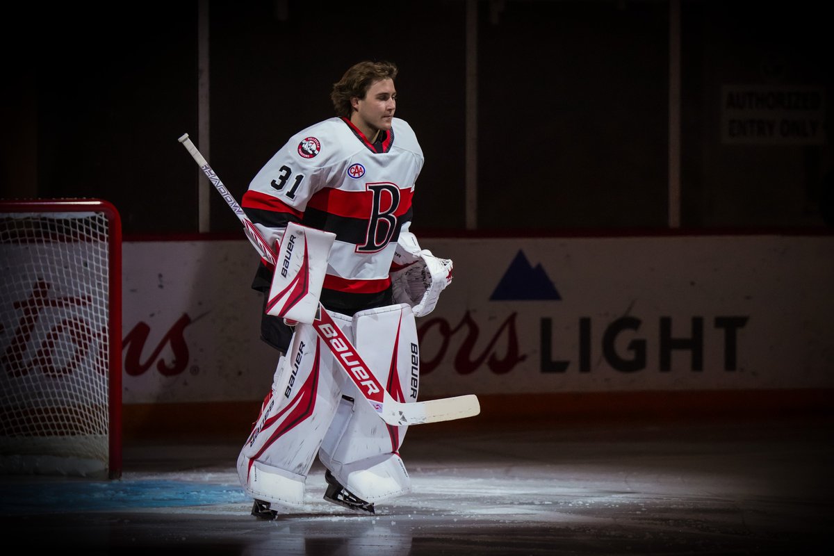 #SensCountry, join us in congratulating Michael Simpson on his first AHL career win today vs the Penguins! 👏

Way to be, Simmer!

#ForTheB | #MackayMilestone