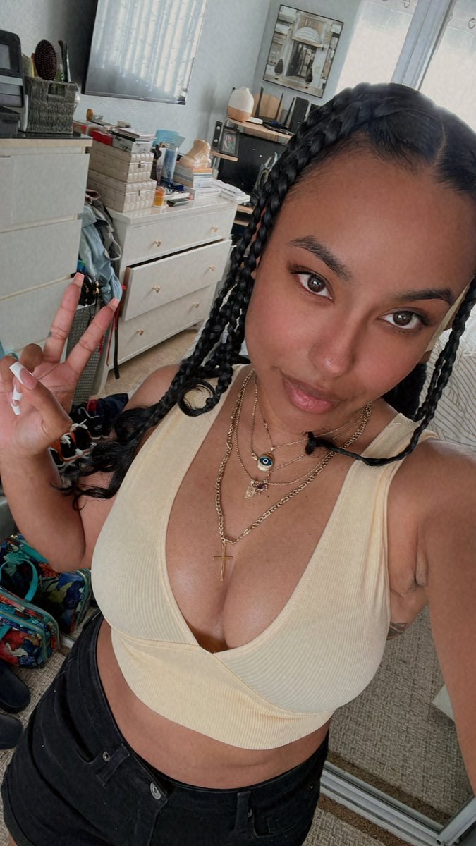 kimshwayze tweet picture