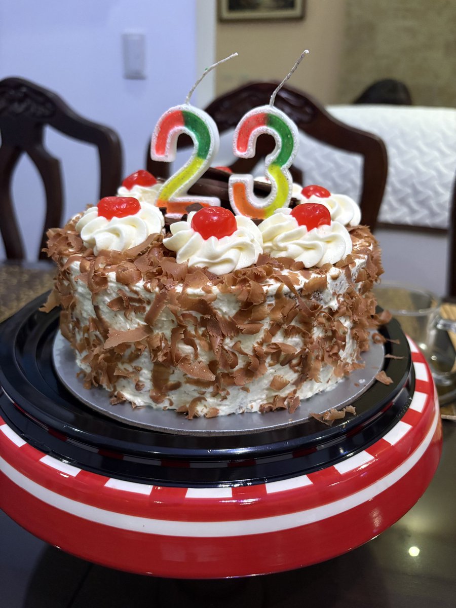 nixdzns's tweet photo. Woo 🎉 (I feel 17 I’m in denial) https://t.co/DJ9n6gHGEa