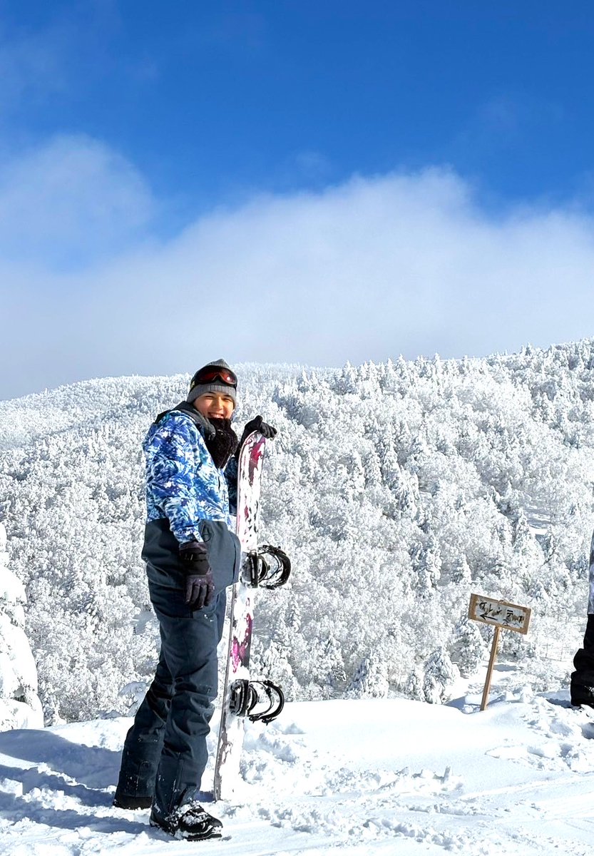 yabanaryu's tweet photo. 気分転換パート4
滑って参りました🏂
残念乍ら、スノボは日舞の様にはまいりません。
噂のビーフシチュー、とてつもなく美味!
#スノーボード #気分転換 #HOPEBELL
#八華 #日本舞踊 #yabana #竜王スキーパーク https://t.co/n0QiJEKoGA