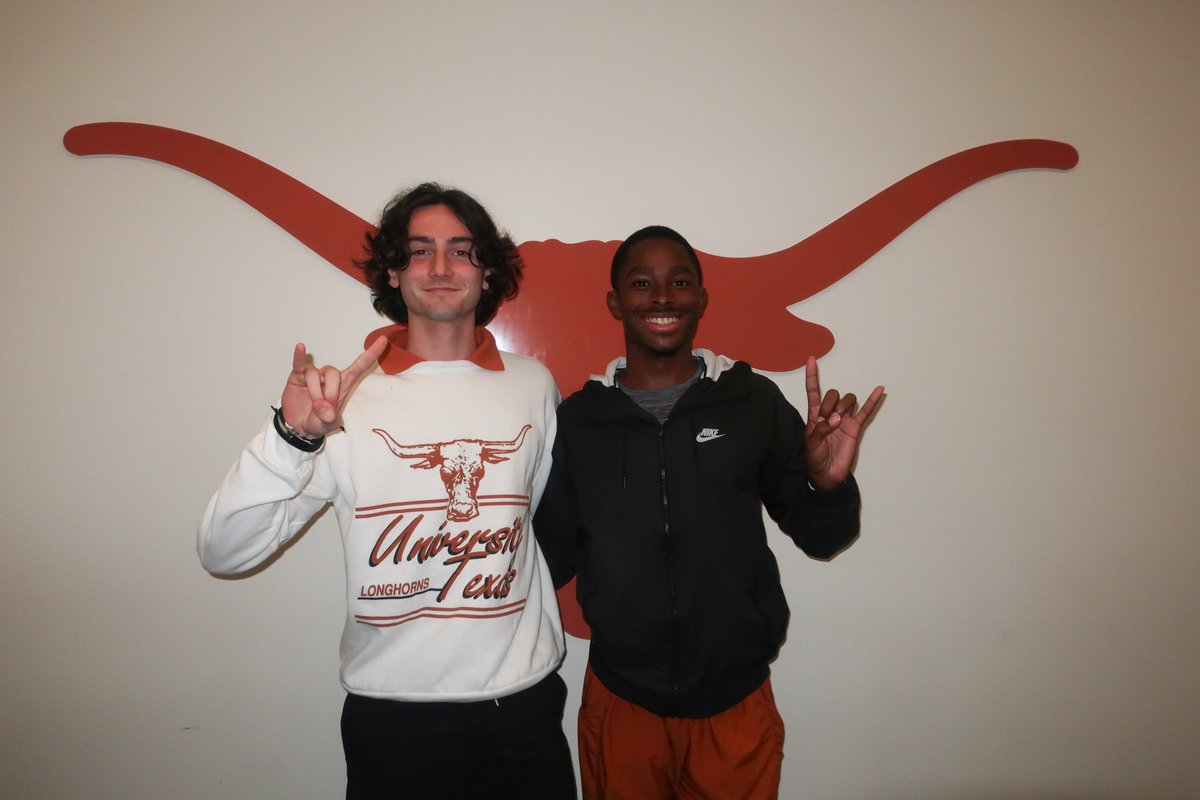 BIG THANKS to <a href="/TexasTFXC/">Texas T&F/XC</a> for inviting our boy <a href="/ryanduponttt/">Ryan Dupont</a> to Junior Day last weekend!! He loved meeting the coaches and athletes, and touring the facilities. Hopefully we’ll be back in May 😏