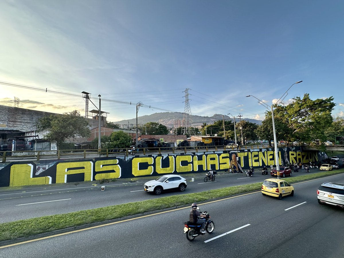 LuchoGi_'s tweet photo. Las cuchas tenían razón. 
Siempre estuvieron allá. https://t.co/Y3vLnaWT3X