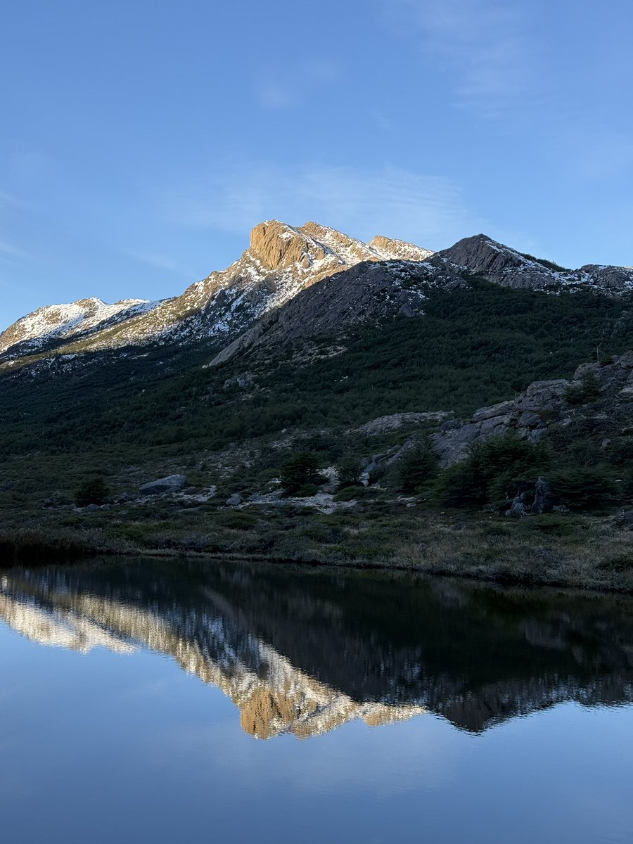 bekvebe's tweet photo. Mount Fitz Roy, Patagonia region, Argentina https://t.co/1GKrG66A6t