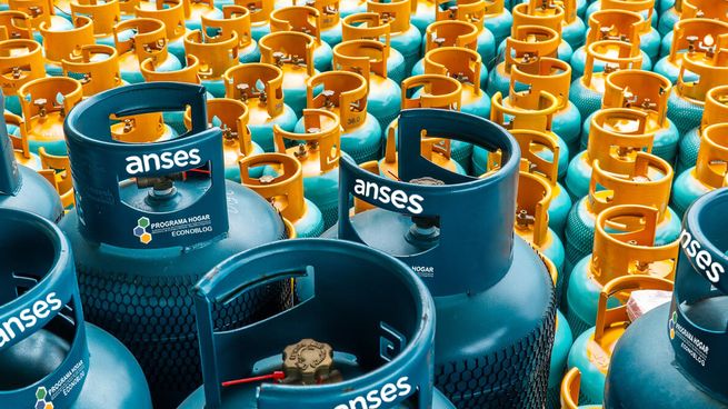 CDesarrollistas's tweet photo. 🔔 ¡Atención! El Programa Hogar de ANSES sigue vigente 💡. Se revisan beneficiarios, pero no se cancela. Asegurá tu acceso al gas envasado 🏠🔥. Más info en 'mi ANSES'. #ProgramaHogar #ANSES #SeguridadSocial
Lee mas acá 👇👇👇👇
https://t.co/NNJadcuLTO https://t.co/91YPAiM4wc
