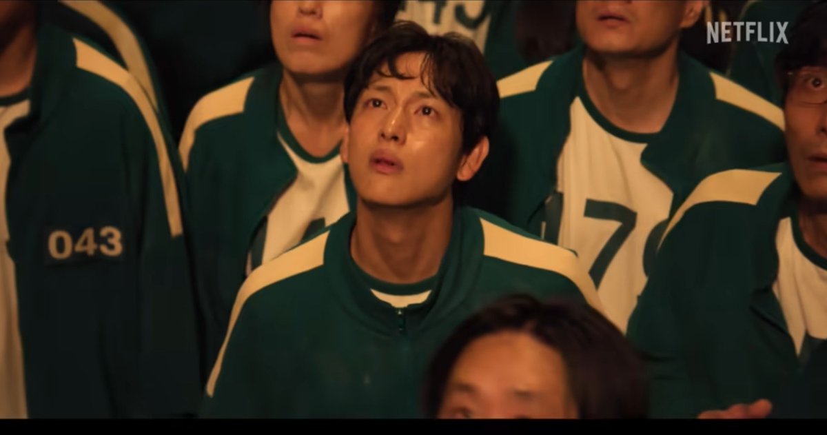 When you realize that the VIP viewer in Squid Game they mentioned as "this game will continue as long as they watch" is actually YOU💀
#SquidGame2 #Netflix