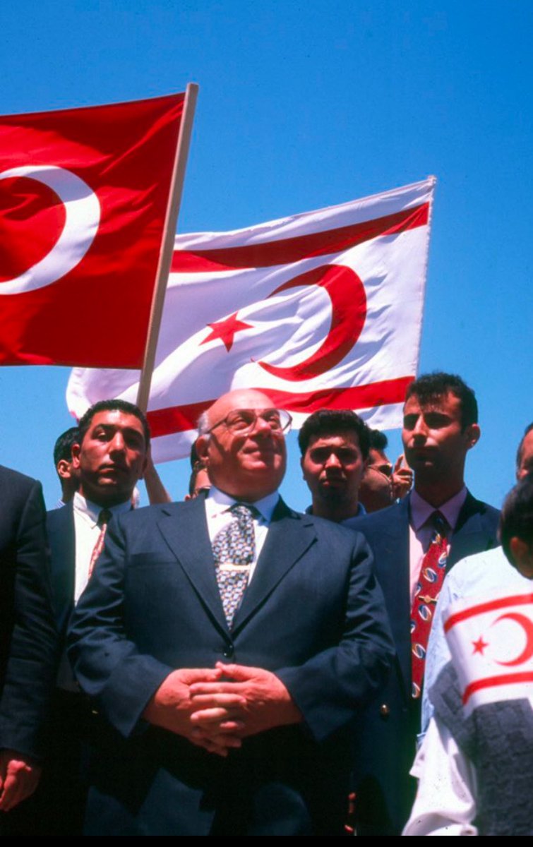 Ömrünü Kıbrıs Türk Halkının haklı davasına, bağımsızlığına adayan, Kuzey Kıbrıs Türk Cumhuriyeti’nin Kurucu Cumhurbaşkanı Rauf Raif Denktaş’ı ölümünün 13. yılında saygı, özlem ve minnetle anıyorum. 🇹🇷

#RaufDenktaş 
#Kıbrıs 
#Lider