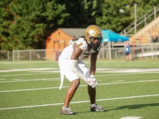 BREAKING: Middle Tennessee has landed 2025 defensive back Elijah Hunter Jr

He took an official visit this week after decommitting from Georgia State. Now he adds talent to a rebuilt cornerback room on the back end of the defense

Full story with quotes ⬇️⬇️⬇️