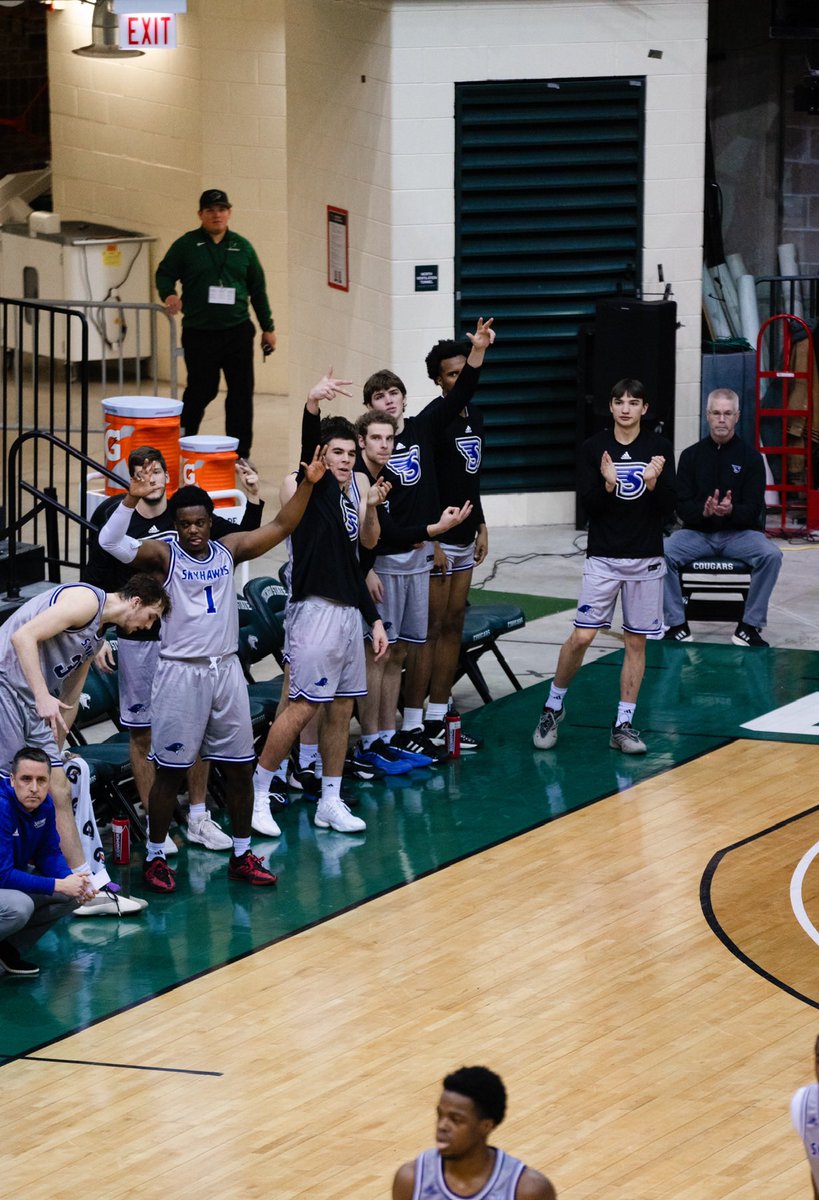 Putting the WIN in Windy City 😤

#GoHill | #NECMBB